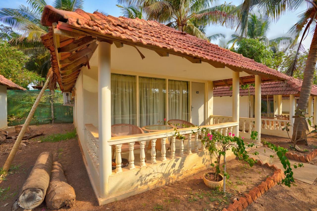 Morjim Holiday Beach Resort מראה חיצוני תמונה