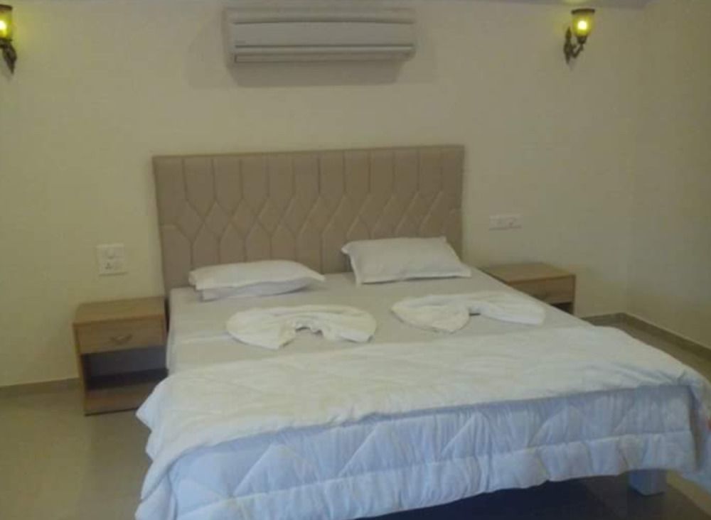 Morjim Holiday Beach Resort מראה חיצוני תמונה